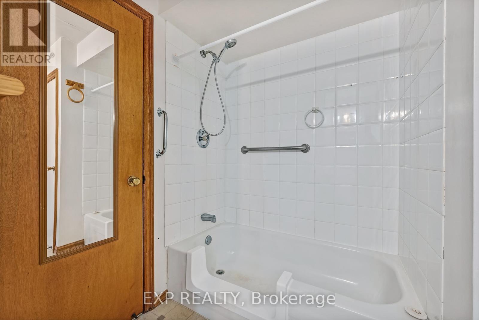 6160 KING ROAD, King (Nobleton), Ontario, L0G1N0 — Photo 24