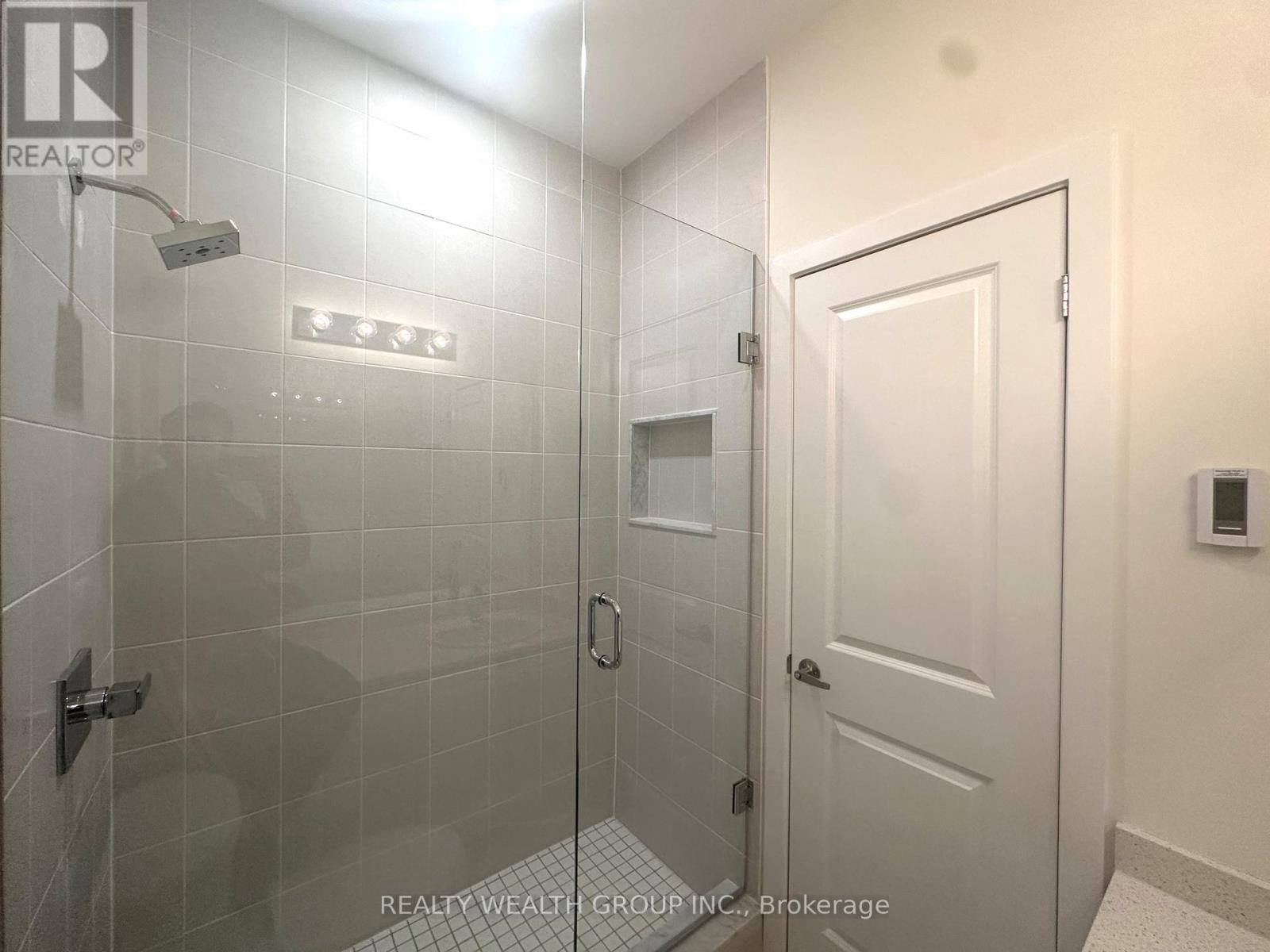 15 MARINER'S PIER WAY, Orillia, Ontario, L3V8P4 — Photo 12