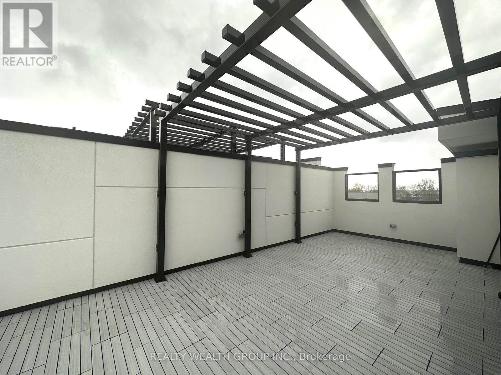 15 MARINER'S PIER WAY, Orillia, Ontario, L3V8P4 — Photo 2