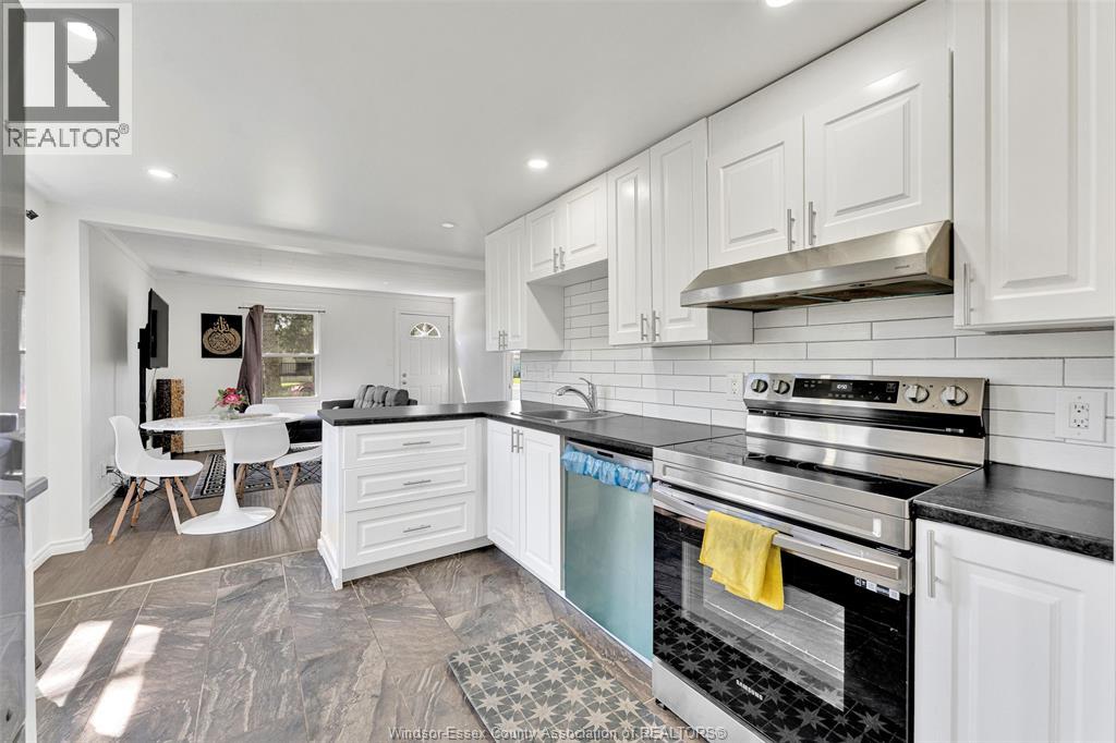 3456 RIBERDY, Windsor, Ontario, N8W3V6 — Photo 13