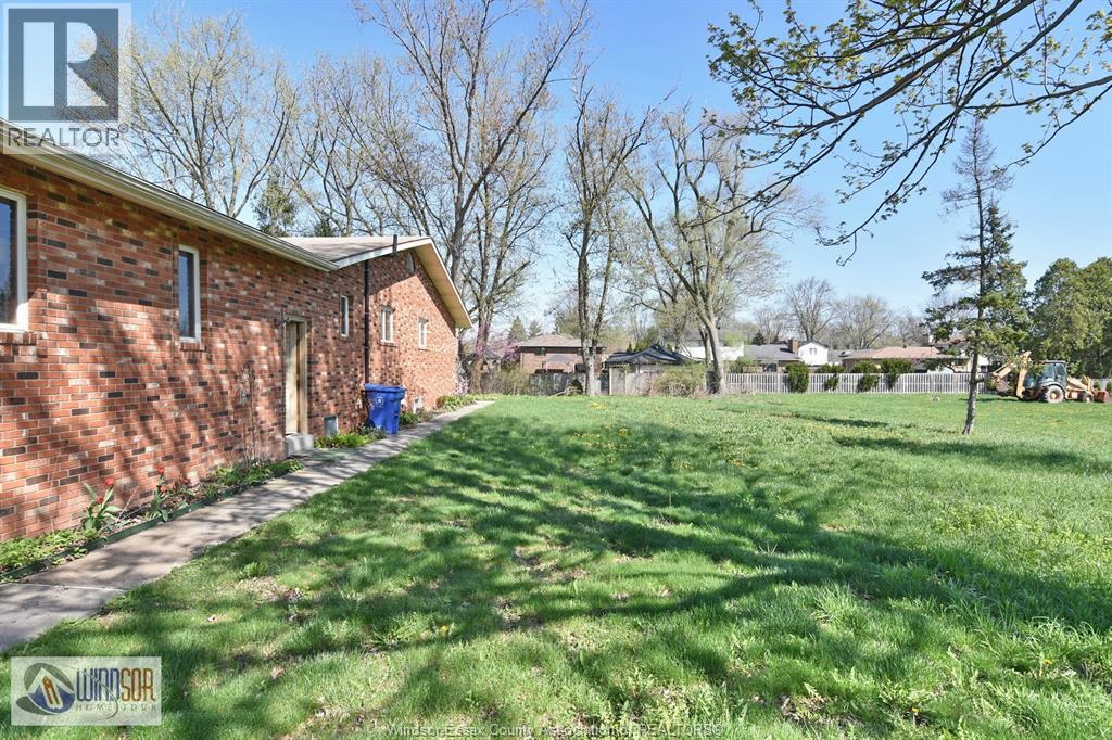 600 COUSINEAU ROAD Unit# LOWER, Windsor, Ontario, N9G1V5 — Photo 8