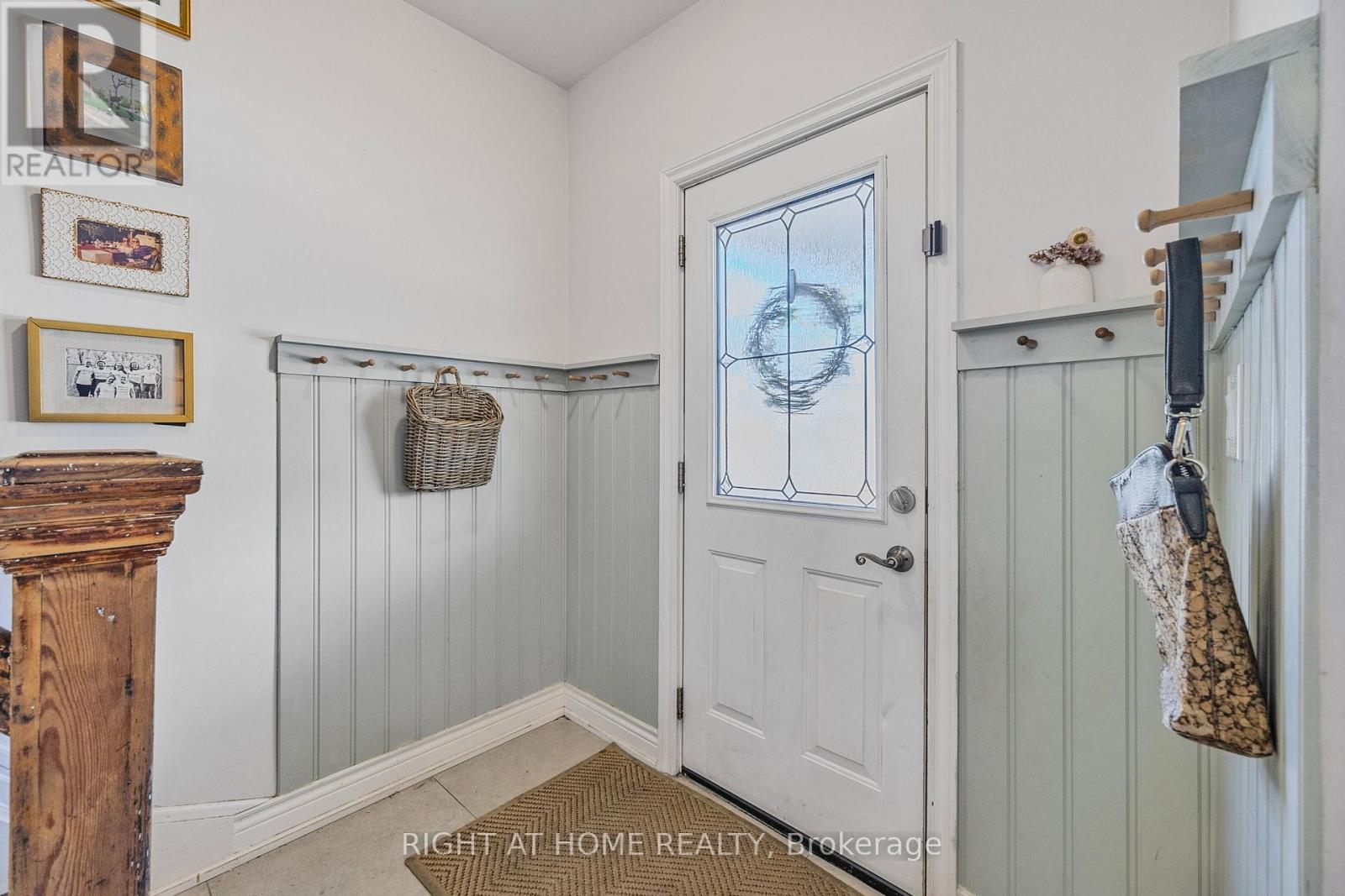 71 ROBINS AVENUE, Hamilton (Crown Point), Ontario, L8H4N3 — Photo 4