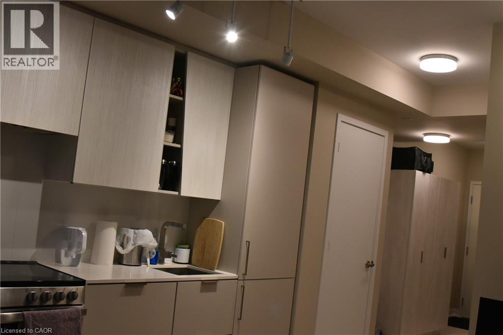 3900 CONFEDERATION Parkway Unit# 911, Mississauga, Ontario, L5B0M3 — Photo 14