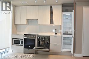 3900 CONFEDERATION Parkway Unit# 911, Mississauga, Ontario, L5B0M3 — Photo 3