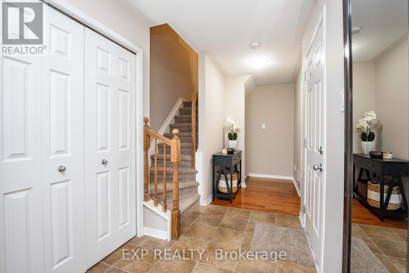504 BARHOLM PRIVATE, Ottawa, Ontario, K4B1H9 — Photo 4