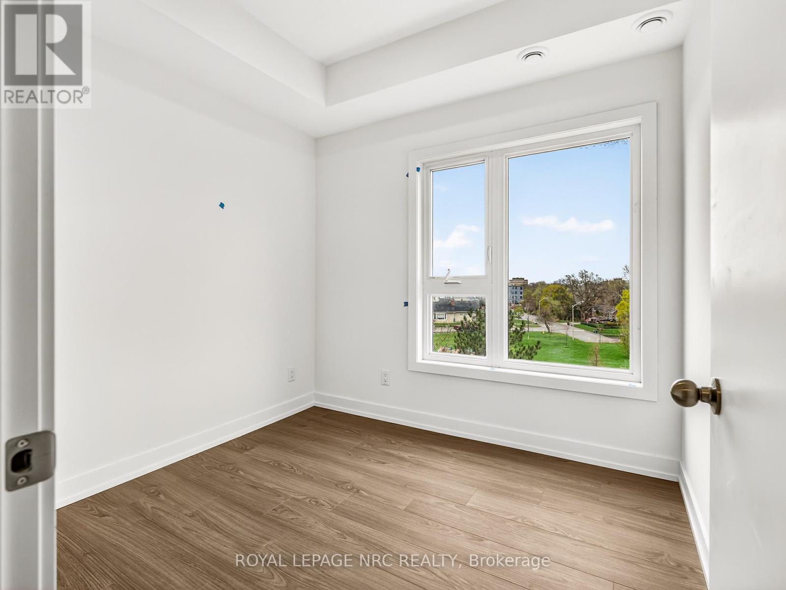 312B - 16 MELBOURNE AVENUE, St. Catharines (E. Chester), Ontario, L2P2N2 — Photo 13