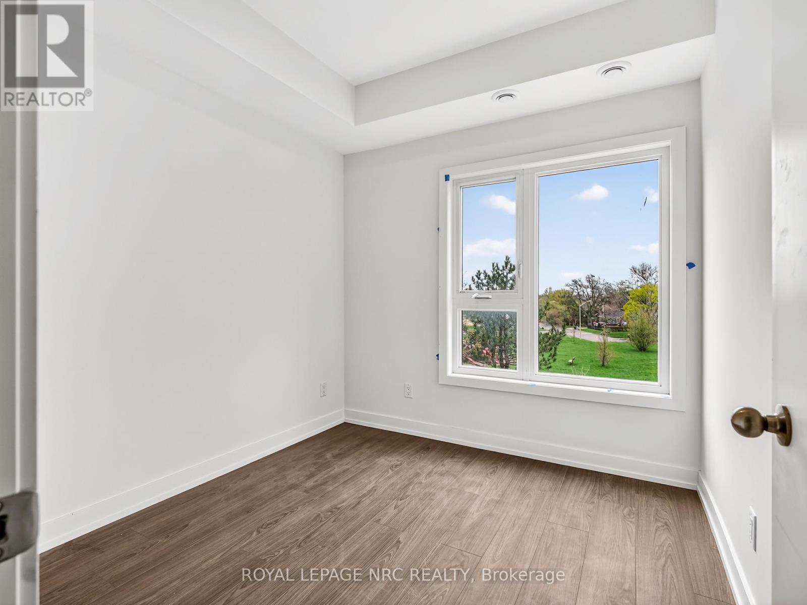 312B - 16 MELBOURNE AVENUE, St. Catharines (E. Chester), Ontario, L2P2N2 — Photo 8