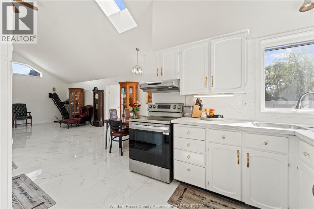 1467 GUILDWOOD CRESCENT, LaSalle, Ontario, N9H2B3 — Photo 9