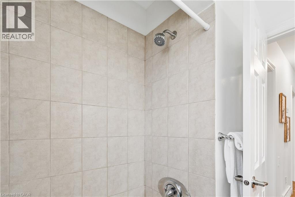 23 KNIGHTSWOOD Boulevard, Guelph, Ontario, N1E3W3 — Photo 14