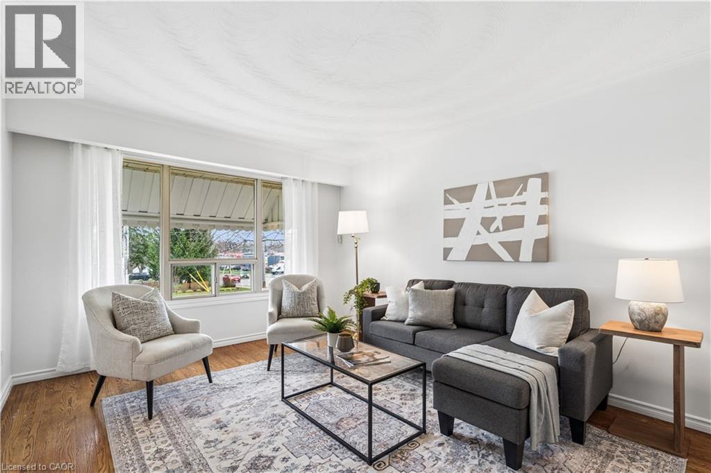 23 KNIGHTSWOOD Boulevard, Guelph, Ontario, N1E3W3 — Photo 6