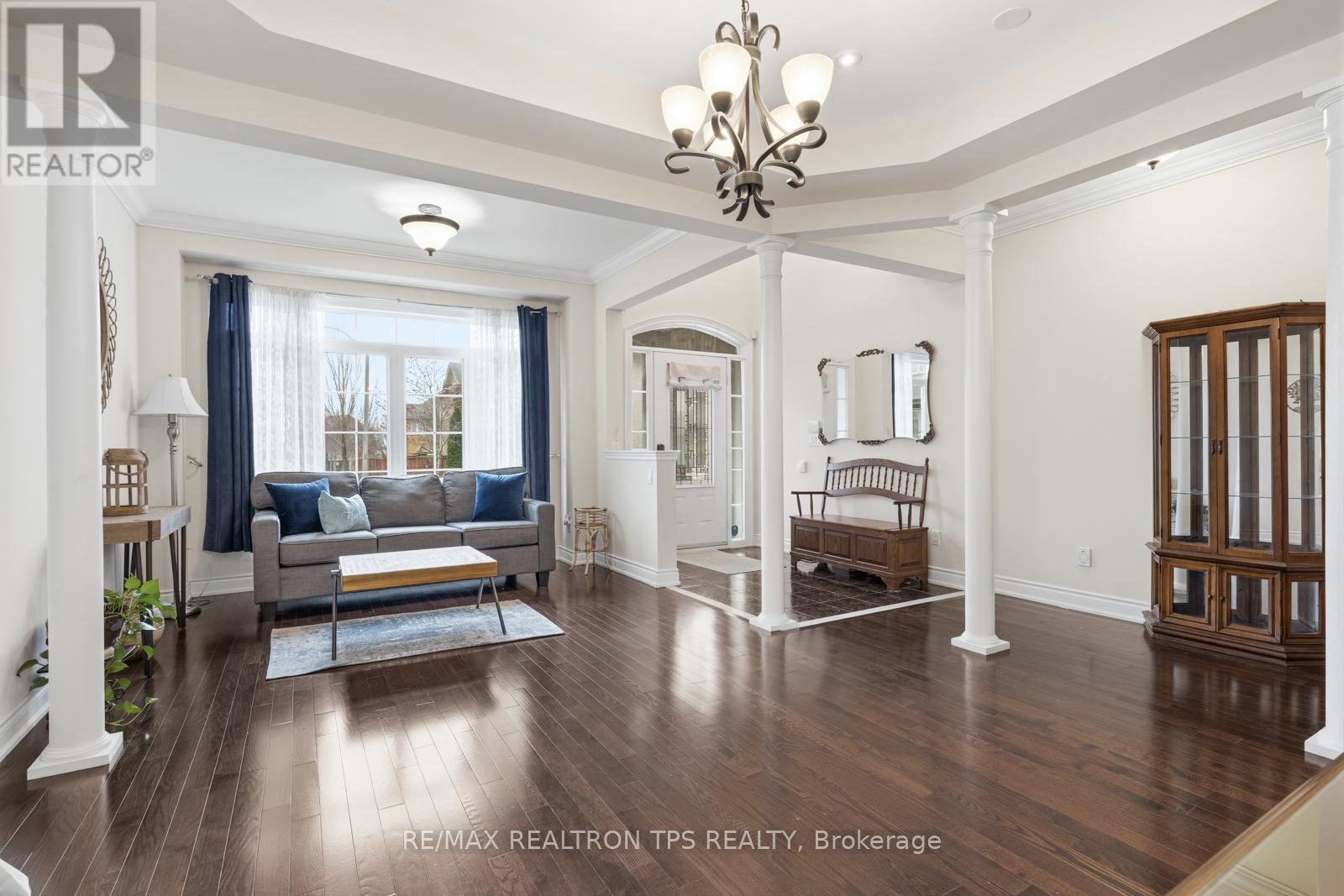 555 KINGSFIELD LOOP, Oshawa (Samac), Ontario, L1K0H8 — Photo 8