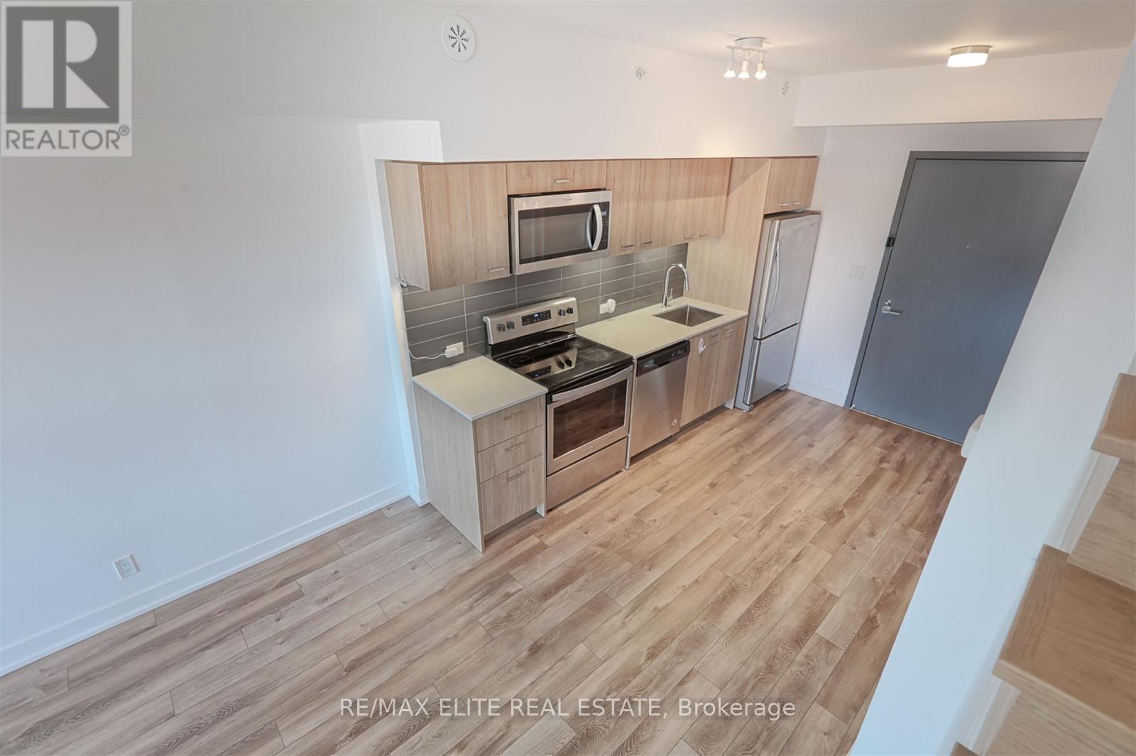 309 - 2100 BRIDLETOWNE CIRCLE, Toronto (L'Amoreaux), Ontario, M1W0A6 — Photo 6