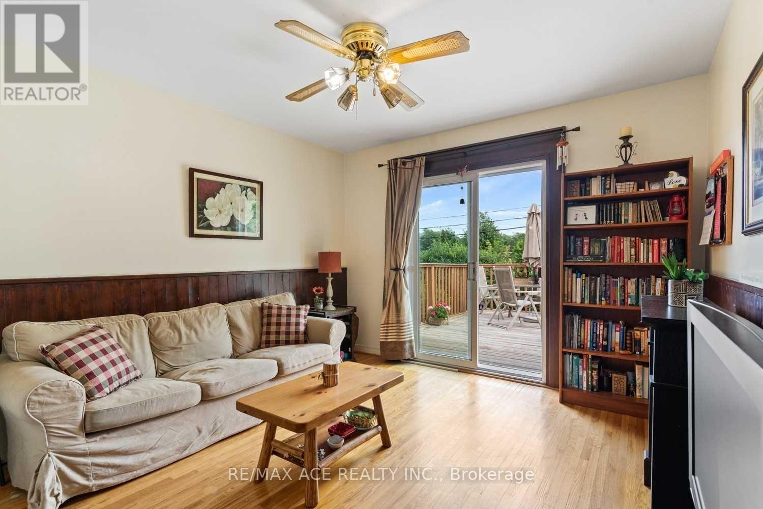 MAIN - 27 OAKRIDGE DRIVE, Toronto (Cliffcrest), Ontario, M1M2A5 — Photo 10