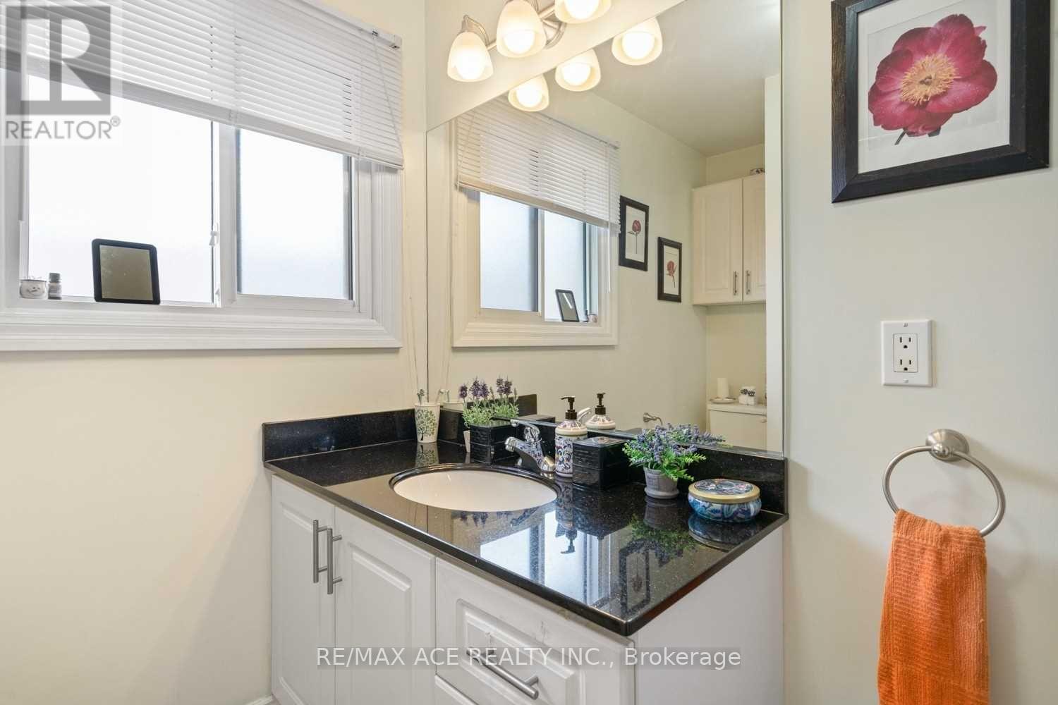 MAIN - 27 OAKRIDGE DRIVE, Toronto (Cliffcrest), Ontario, M1M2A5 — Photo 12