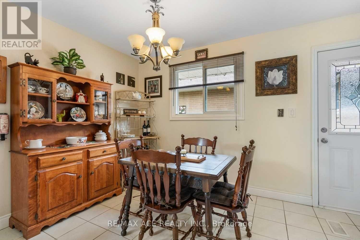 MAIN - 27 OAKRIDGE DRIVE, Toronto (Cliffcrest), Ontario, M1M2A5 — Photo 9