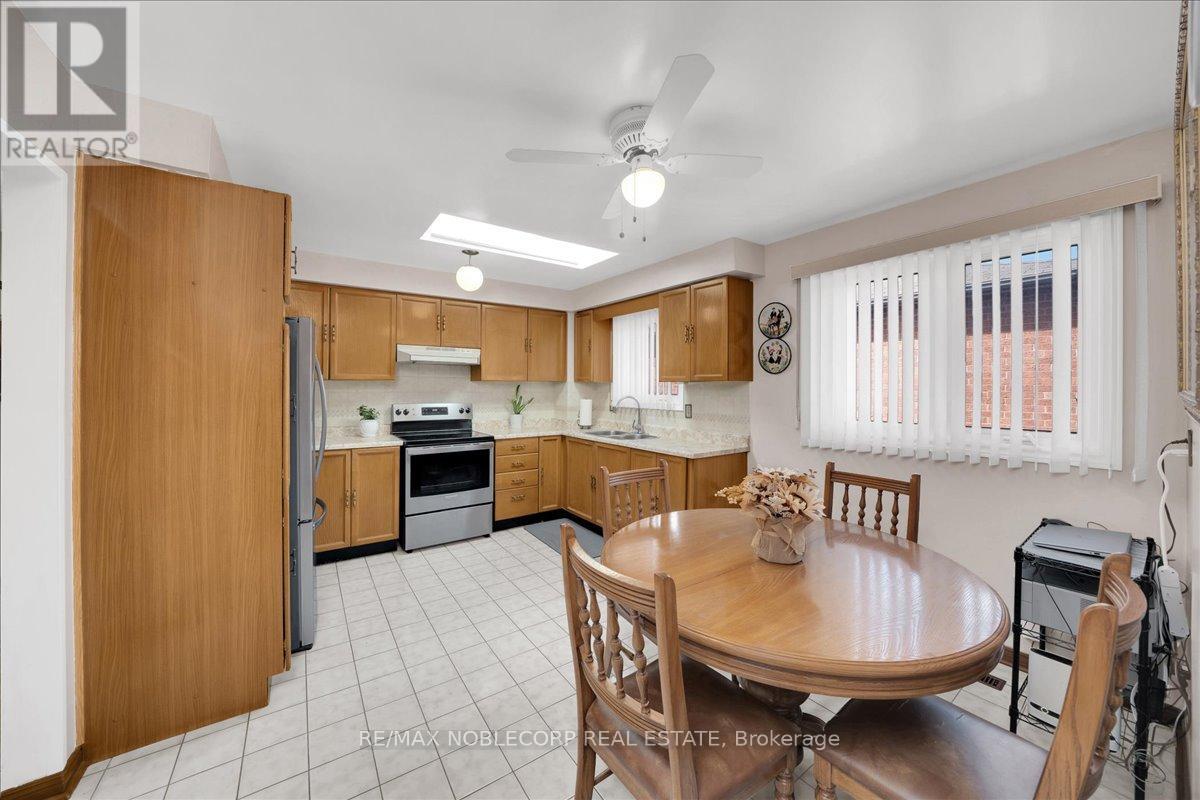 175 OLIVER LANE, Vaughan (Maple), Ontario, L6A1A9 — Photo 14