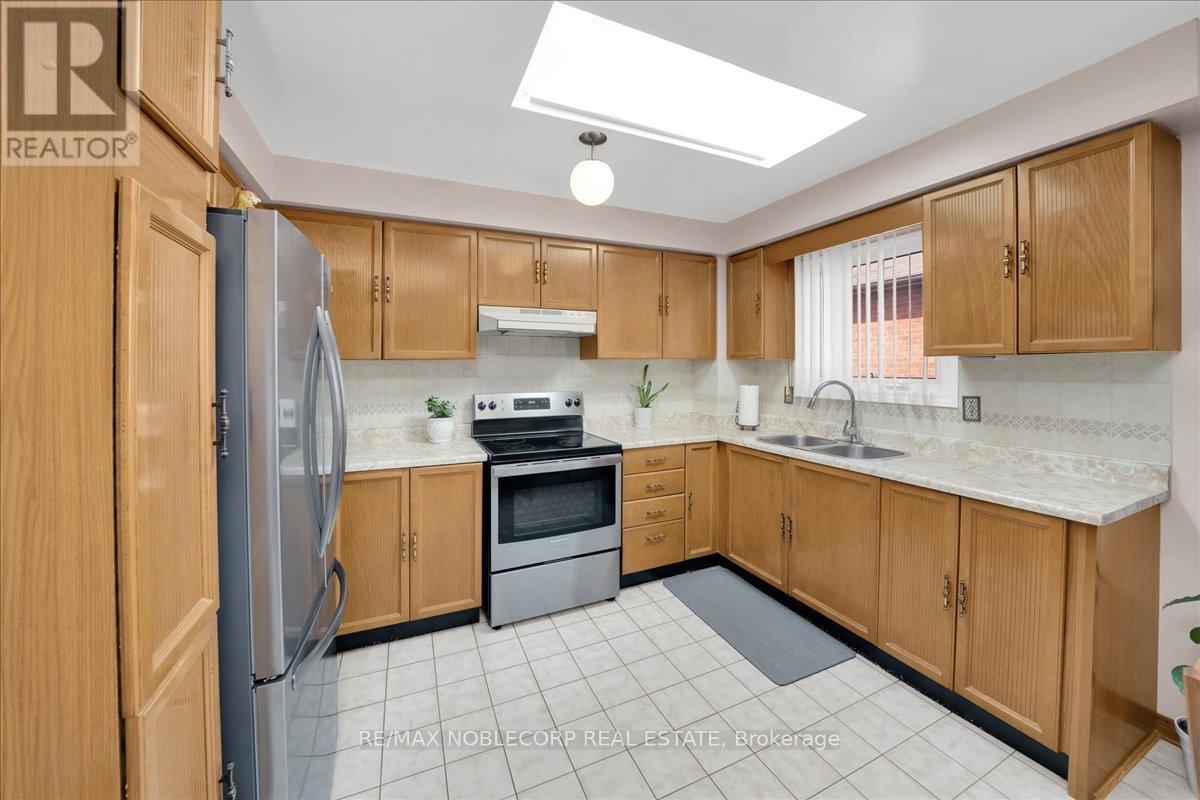 175 OLIVER LANE, Vaughan (Maple), Ontario, L6A1A9 — Photo 15