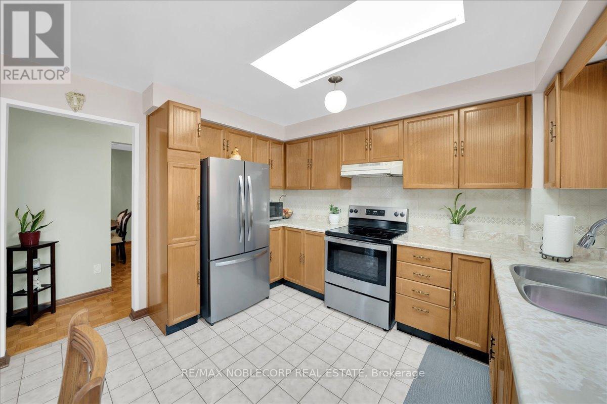 175 OLIVER LANE, Vaughan (Maple), Ontario, L6A1A9 — Photo 16