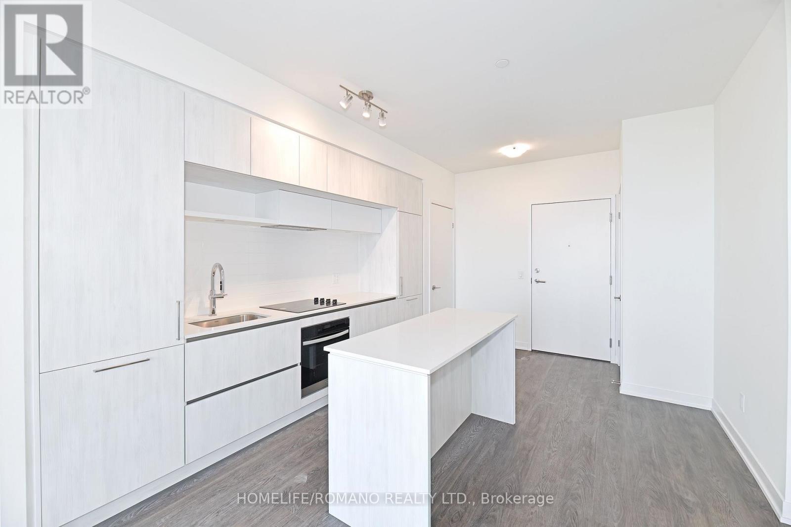 806 - 6 DAVID EYER ROAD, Richmond Hill, Ontario, L4S1M4 — Photo 6