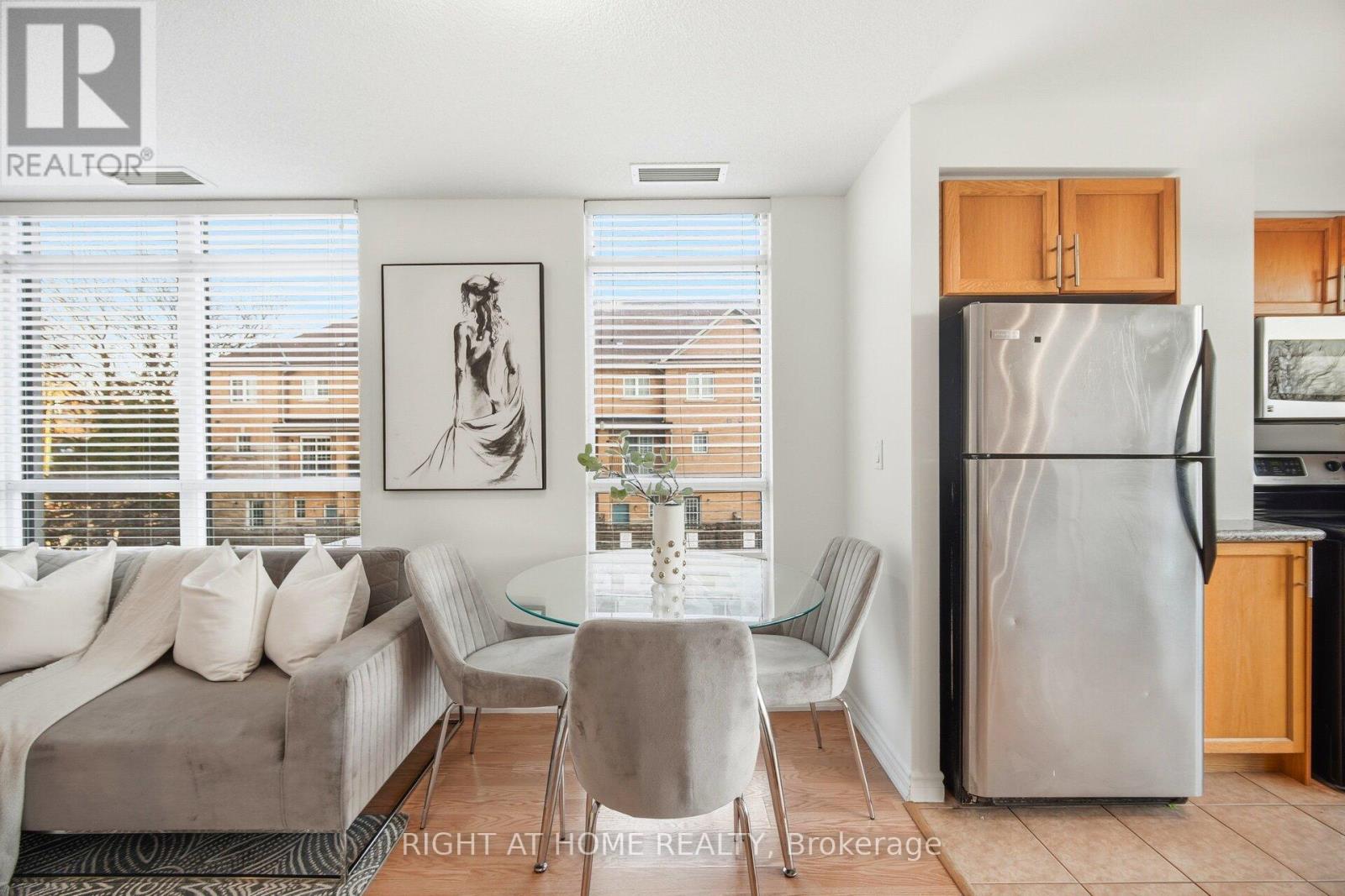 211 - 18 HARDING BOULEVARD, Richmond Hill (Harding), Ontario, L4C0T3 — Photo 15