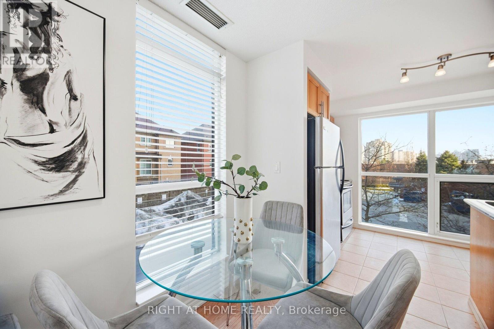 211 - 18 HARDING BOULEVARD, Richmond Hill (Harding), Ontario, L4C0T3 — Photo 16