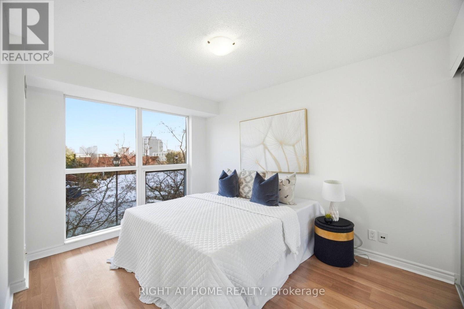 211 - 18 HARDING BOULEVARD, Richmond Hill (Harding), Ontario, L4C0T3 — Photo 23