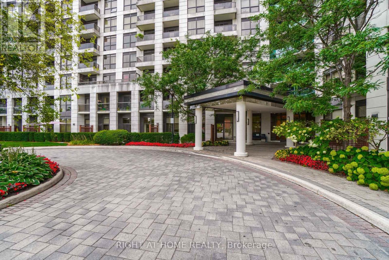 211 - 18 HARDING BOULEVARD, Richmond Hill (Harding), Ontario, L4C0T3 — Photo 3