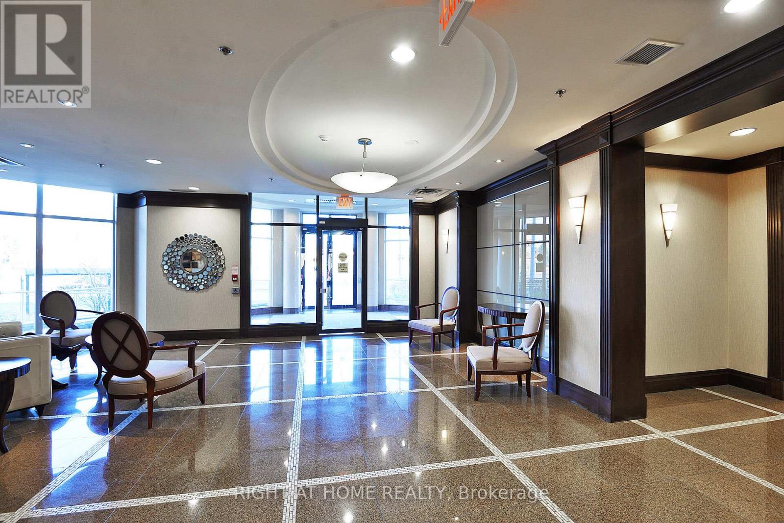 211 - 18 HARDING BOULEVARD, Richmond Hill (Harding), Ontario, L4C0T3 — Photo 8