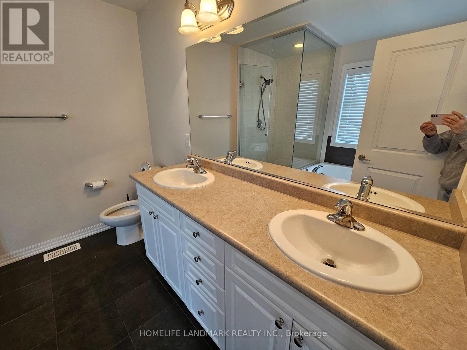 88 BUCKLE CRESCENT, Aurora, Ontario, L4G0T4 — Photo 16