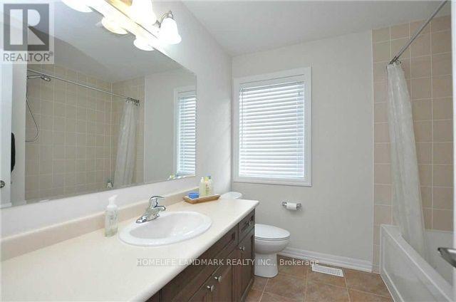 88 BUCKLE CRESCENT, Aurora, Ontario, L4G0T4 — Photo 6