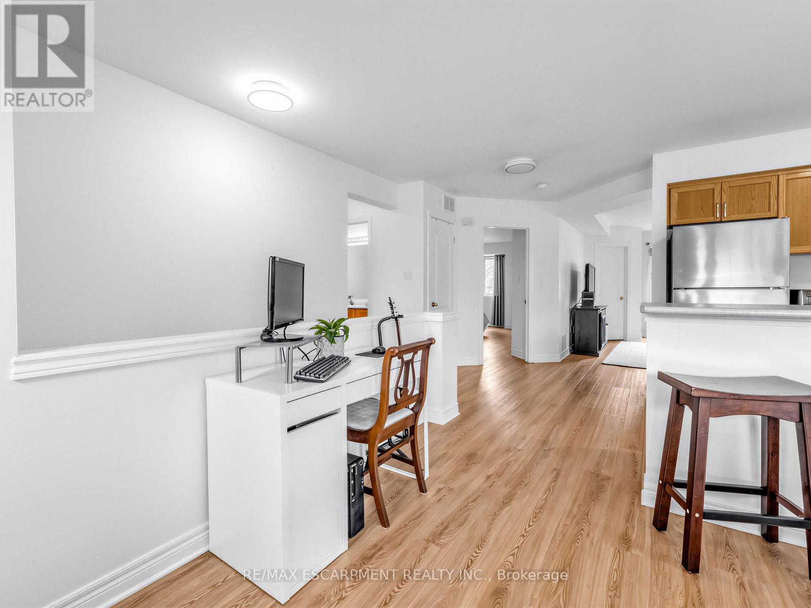 10 - 705 CUMBERLAND AVENUE, Burlington (Roseland), Ontario, L7N3W4 — Photo 13