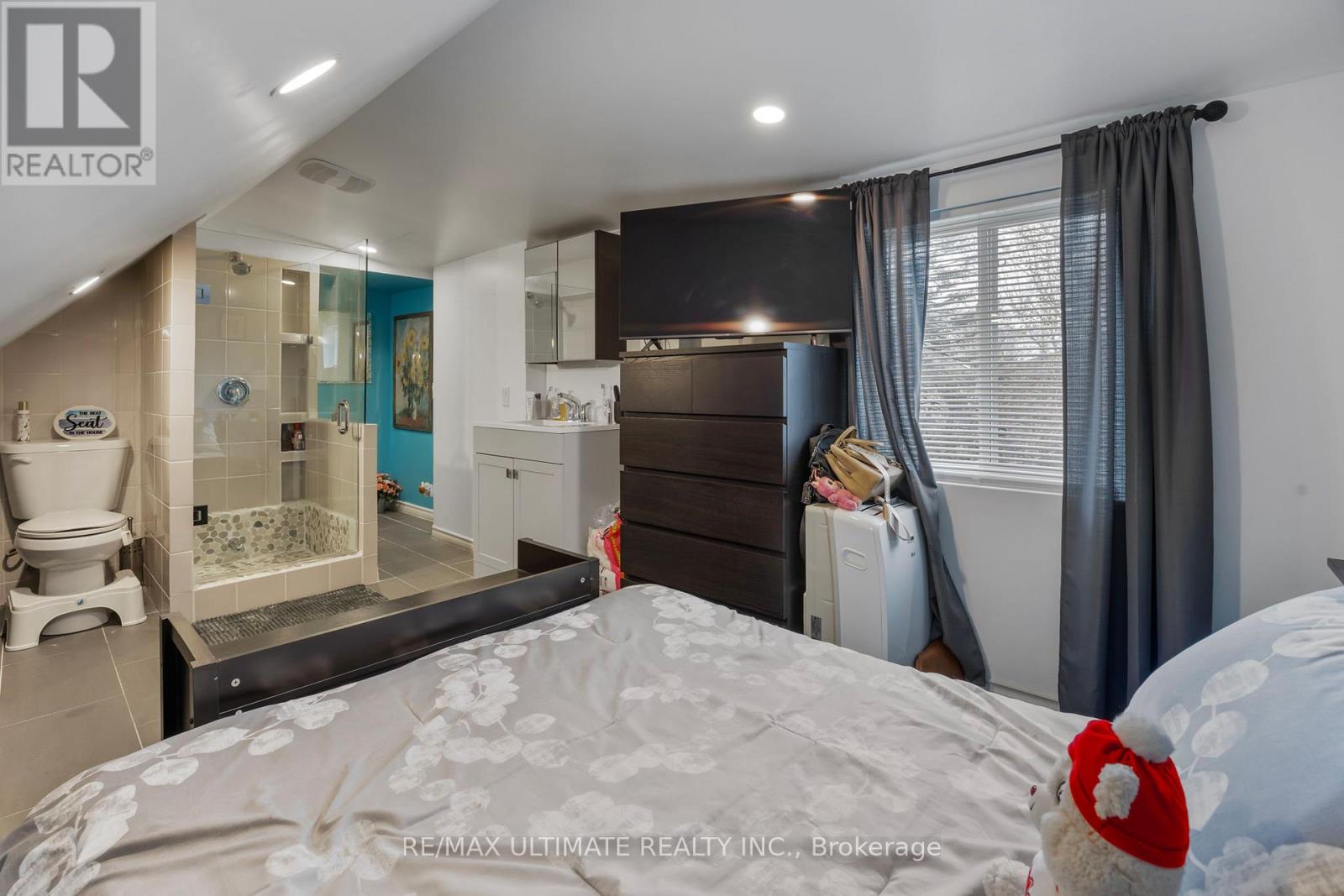 82 BEECHWOOD AVENUE, Toronto (Rockcliffe-Smythe), Ontario, M6N4T3 — Photo 17