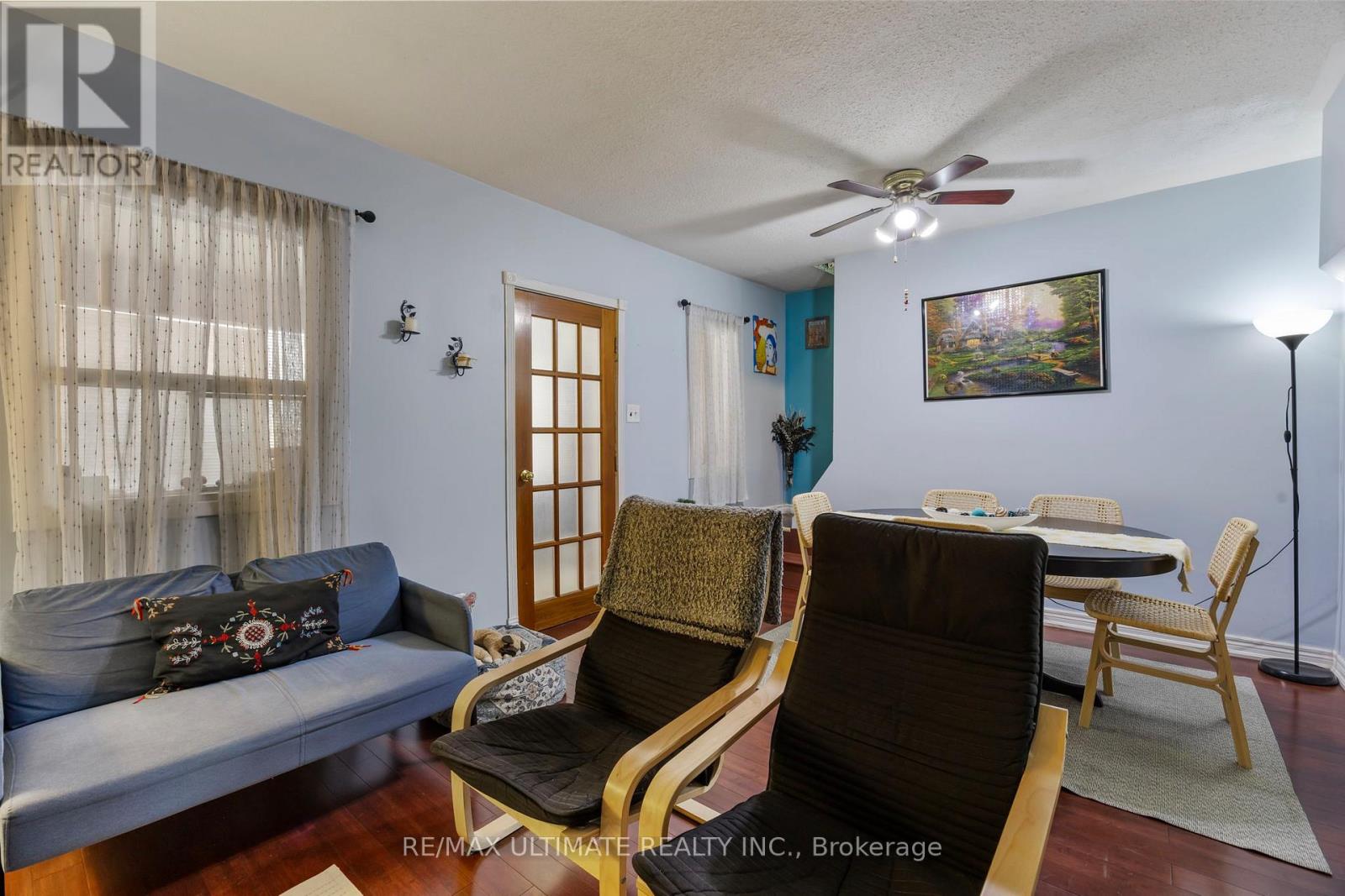 82 BEECHWOOD AVENUE, Toronto (Rockcliffe-Smythe), Ontario, M6N4T3 — Photo 9