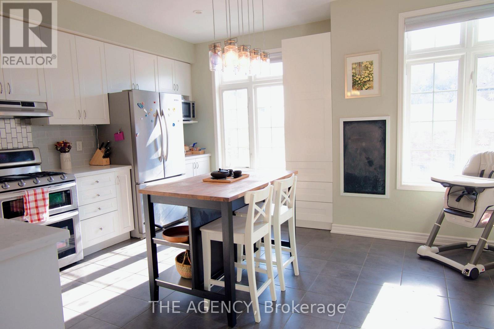 6 - 1127 HAIG BOULEVARD, Mississauga (Lakeview), Ontario, L5E2M6 — Photo 2