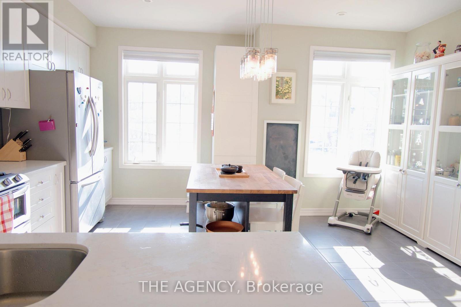 6 - 1127 HAIG BOULEVARD, Mississauga (Lakeview), Ontario, L5E2M6 — Photo 3