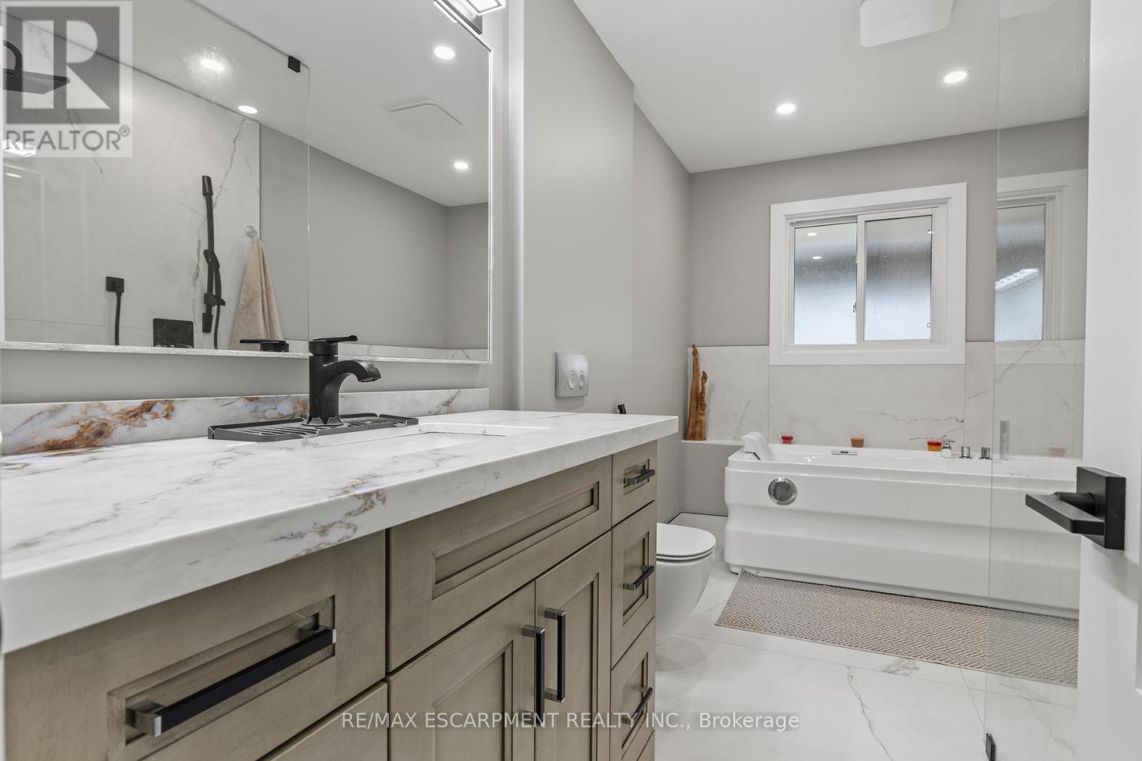 45 DRIFTWOOD DRIVE, Brantford, Ontario, N3R3K2 — Photo 18