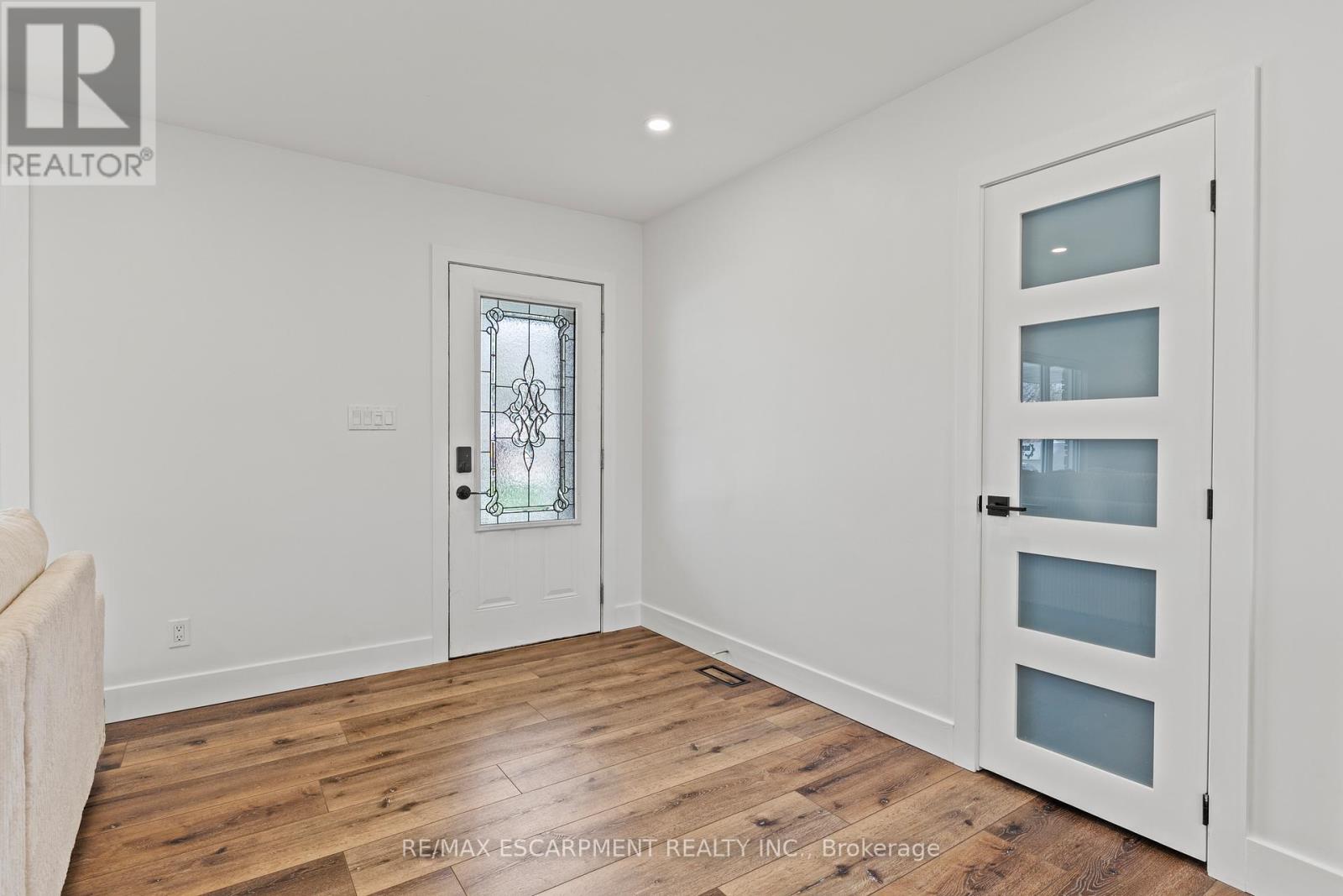 45 DRIFTWOOD DRIVE, Brantford, Ontario, N3R3K2 — Photo 5