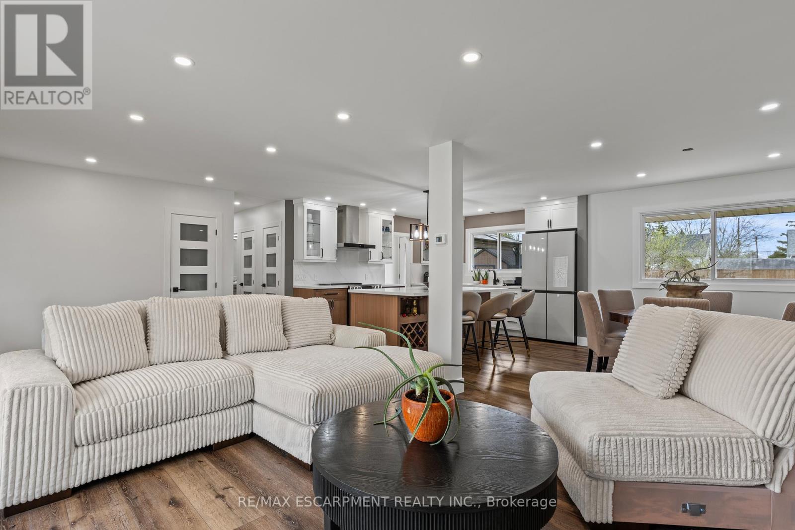 45 DRIFTWOOD DRIVE, Brantford, Ontario, N3R3K2 — Photo 9