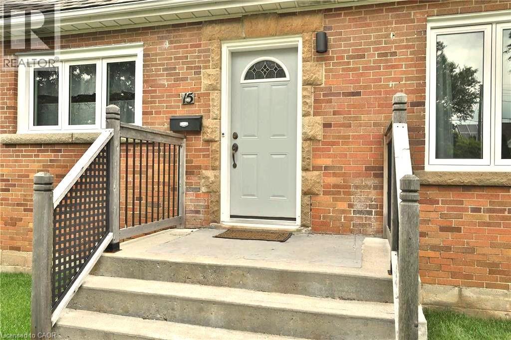 15 GAILMONT Drive, Hamilton, Ontario, L8K4B2 — Photo 3