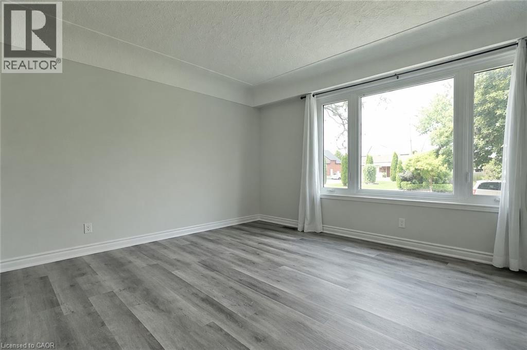 15 GAILMONT Drive, Hamilton, Ontario, L8K4B2 — Photo 7