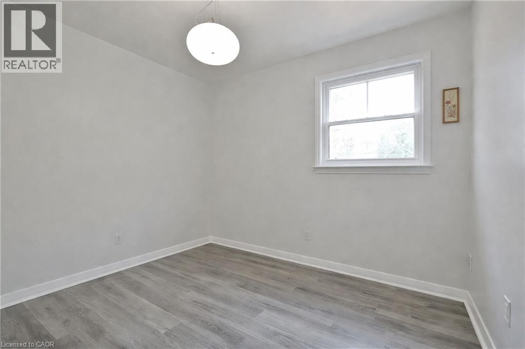 15 GAILMONT Drive, Hamilton, Ontario, L8K4B2 — Photo 9