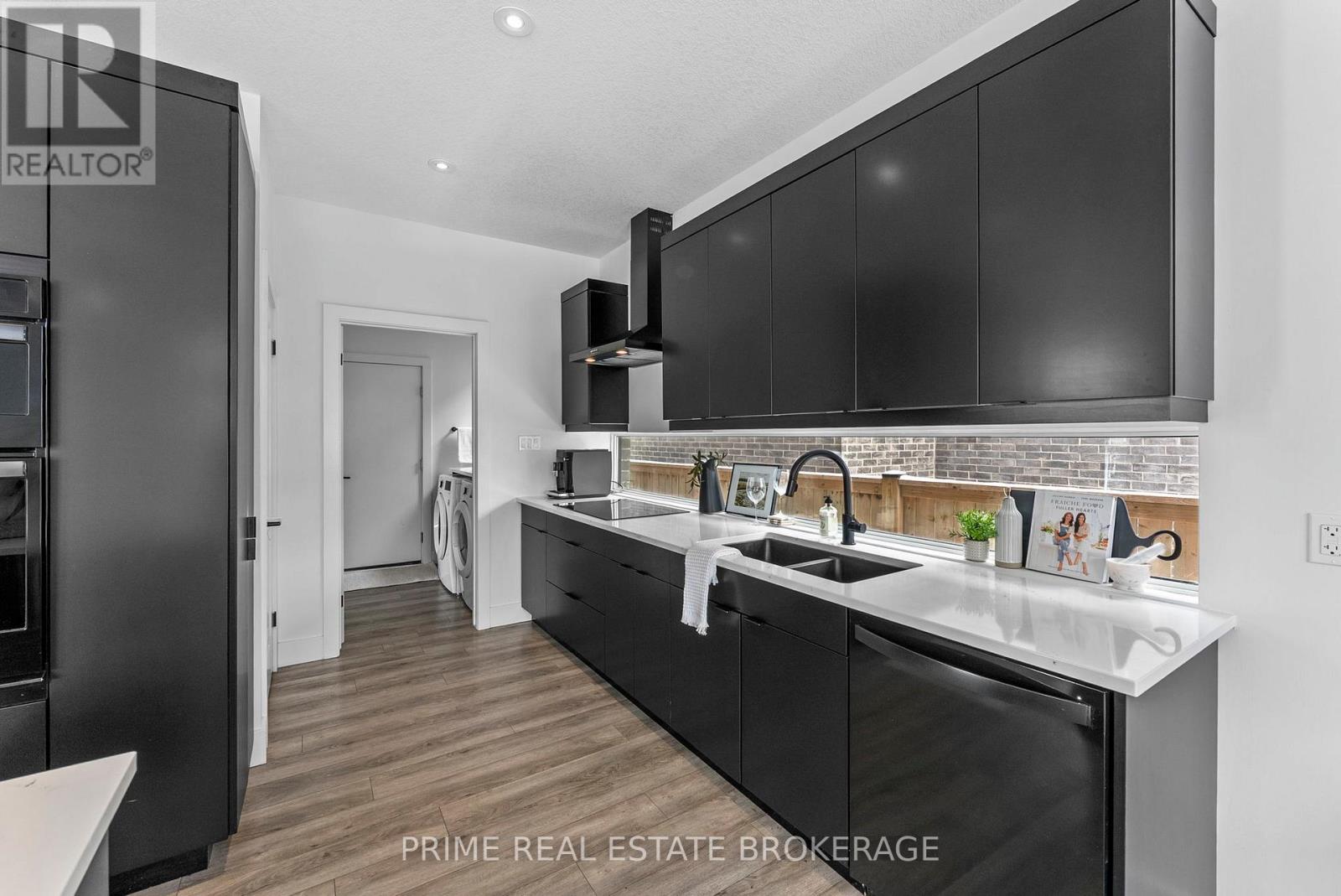 1577 APPLEROCK AVENUE, London North (North S), Ontario, N6G0X5 — Photo 12