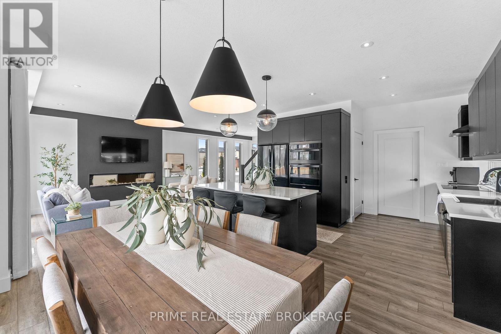 1577 APPLEROCK AVENUE, London North (North S), Ontario, N6G0X5 — Photo 8