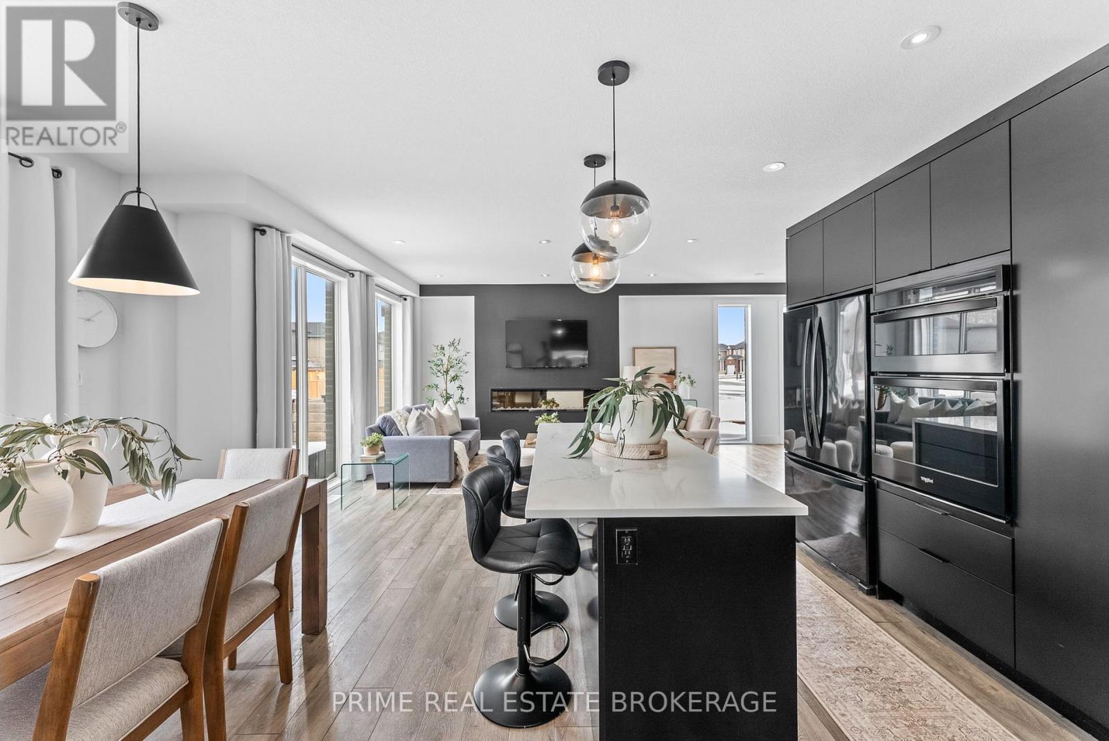 1577 APPLEROCK AVENUE, London North (North S), Ontario, N6G0X5 — Photo 9