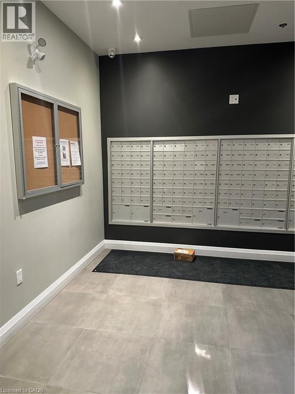 1 REDFERN Avenue Unit# 202, Hamilton, Ontario, L9C7S6 — Photo 17