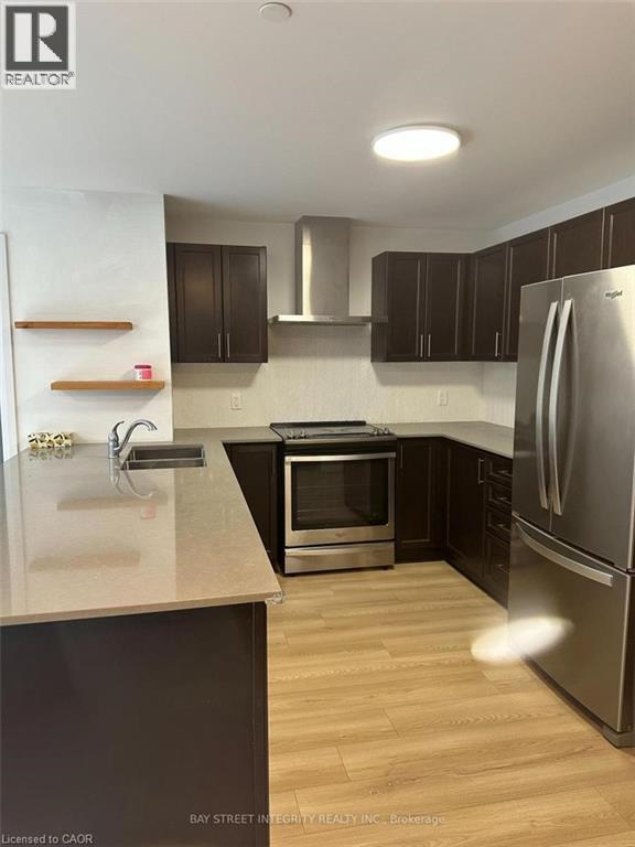 1 REDFERN Avenue Unit# 202, Hamilton, Ontario, L9C7S6 — Photo 4