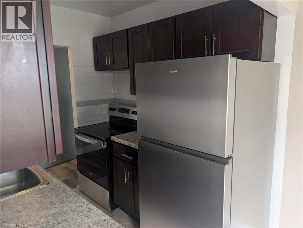 2043 PROSPECT Street Unit# 36, Burlington, Ontario, L7R1Z2 — Photo 4