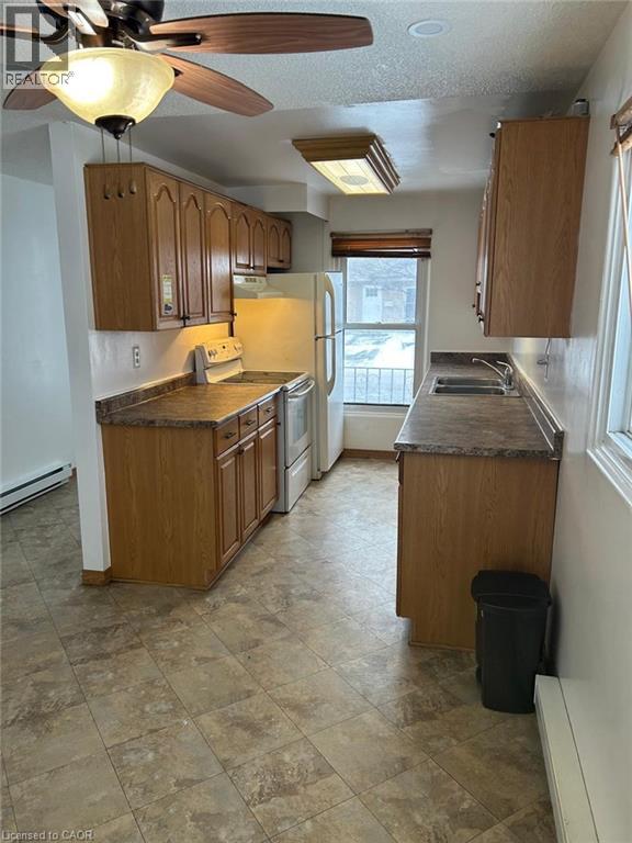 744 PARKVIEW Crescent, Cambridge, Ontario, N3H4X8 — Photo 10