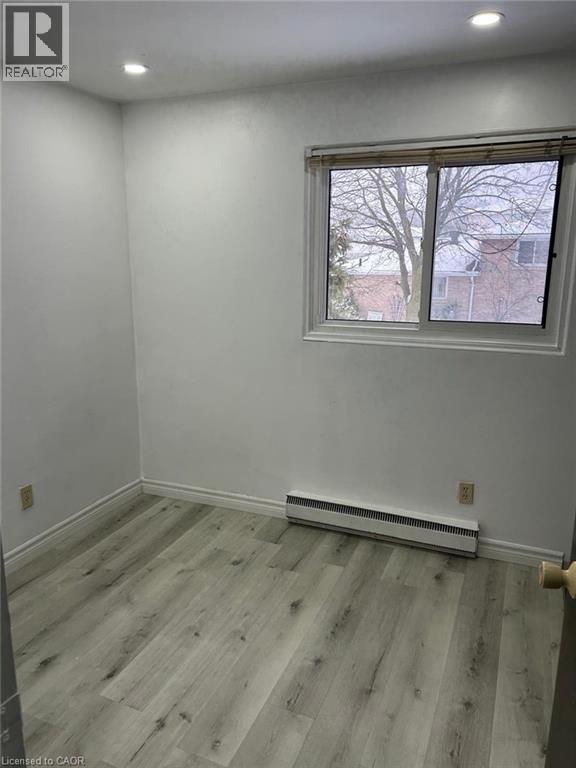 744 PARKVIEW Crescent, Cambridge, Ontario, N3H4X8 — Photo 13