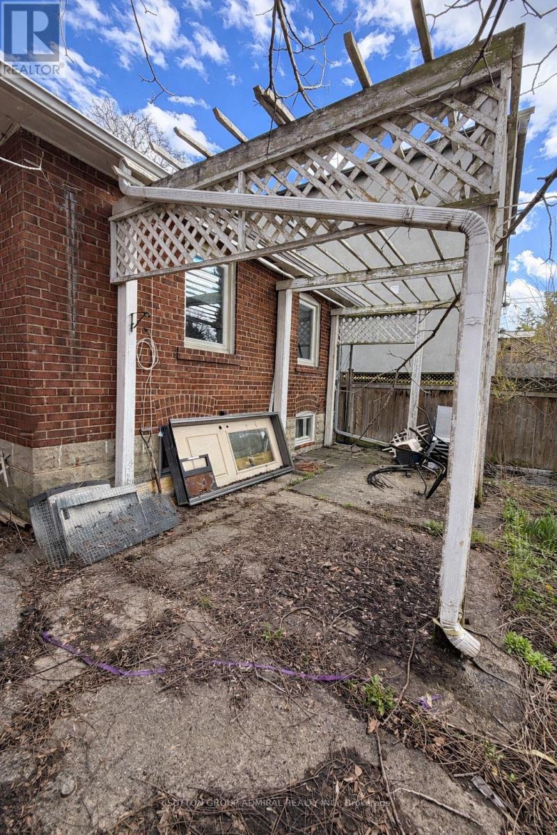 368 WINNETT AVENUE, Toronto (Oakwood Village), Ontario, M6C3M1 — Photo 8